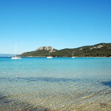 Balade en bateau à Bandol - Découverte de l'Ile de Porquerolles — balade en bateau à Bandol