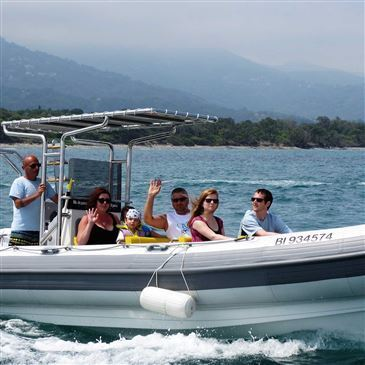 Balade en Bateau et Snorkeling à Santa Maria Poggio — balade en bateau à Santa Maria Poggio