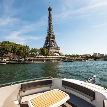 Balade en Bateau sur la Seine à Paris — balade en bateau à Paris