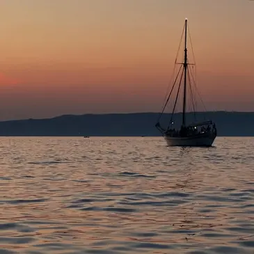Coucher de soleil en Vieux Gréement à Marseille — balade en bateau à Marseille