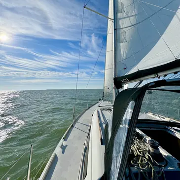 Initiation à la Voile à la Rochelle — balade en bateau à La Rochelle