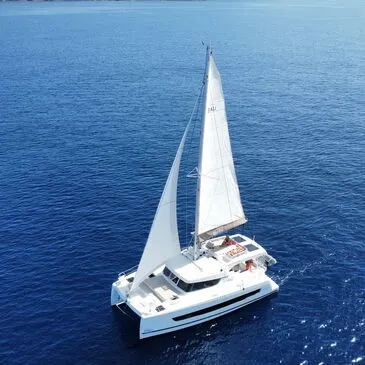 Journée d'Initiation en Catamaran à Hyères — balade en bateau à Hyères