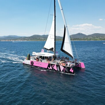 Promenade en Bateau à Cogolin — balade en bateau à Cogolin